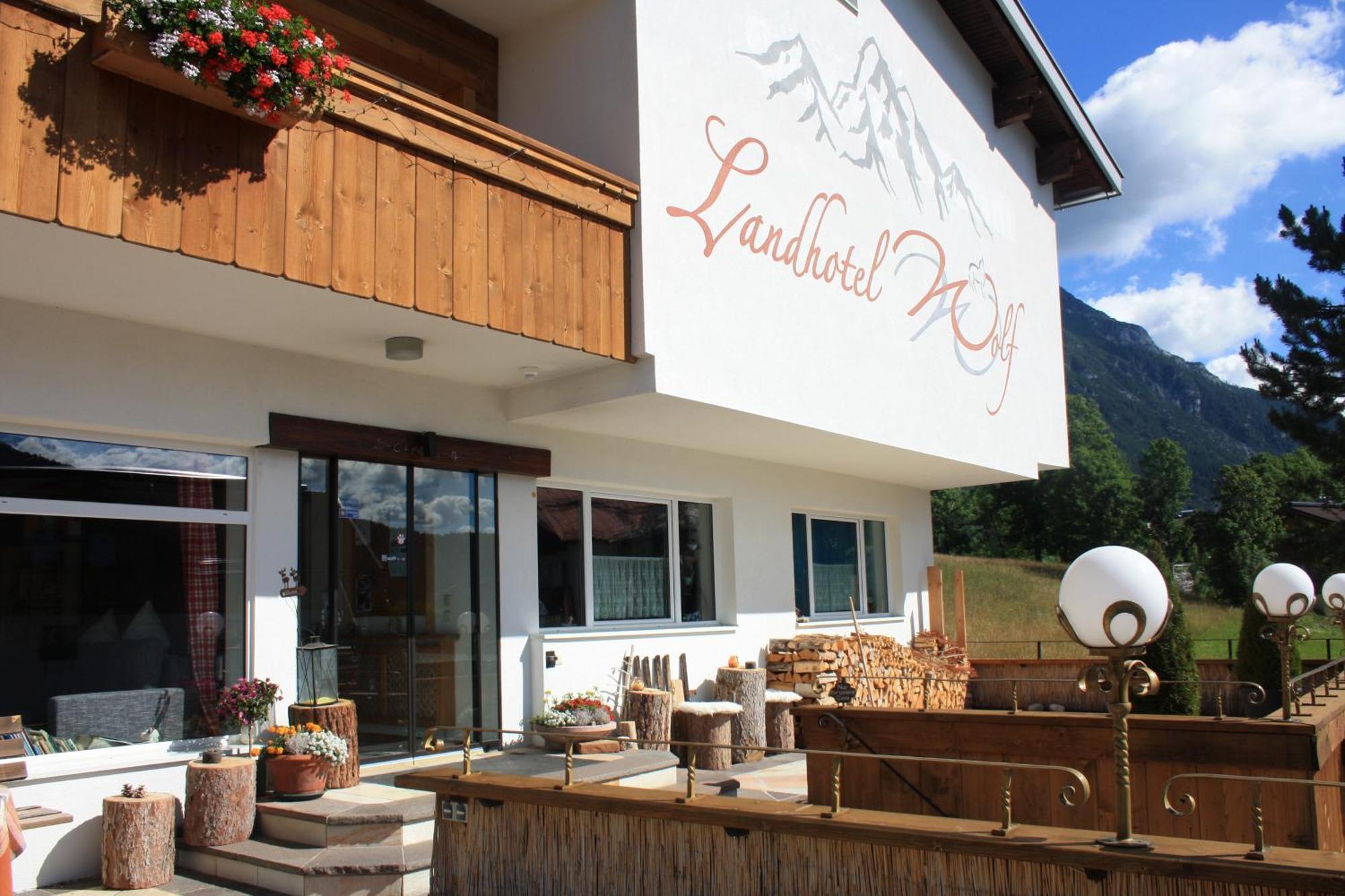 Landhotel Wolf Leutasch Exterior photo