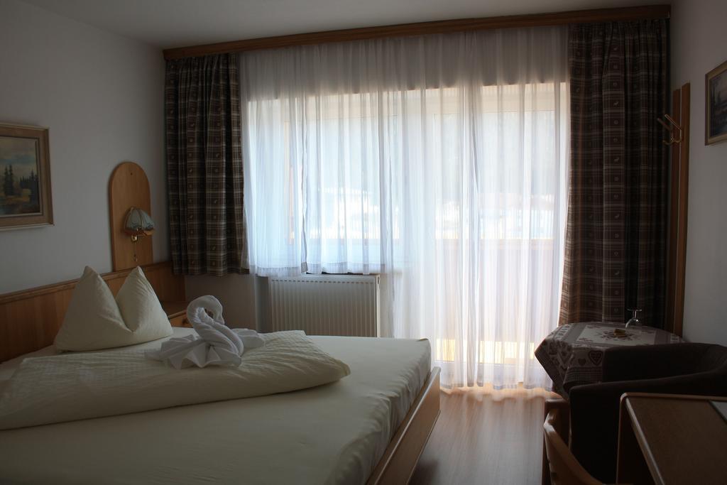 Landhotel Wolf Leutasch Exterior photo